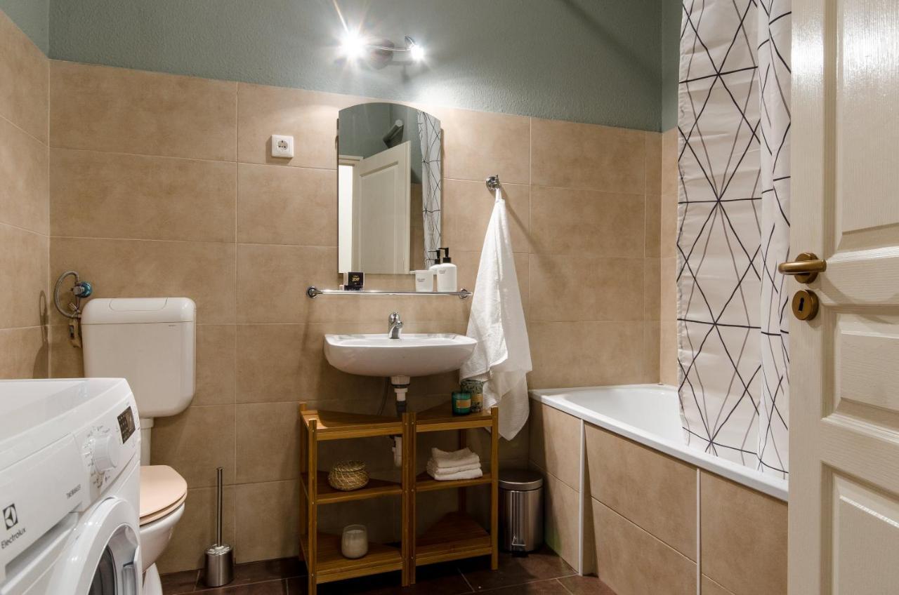 Studio Next To Opera House A26 Budapest Ngoại thất bức ảnh